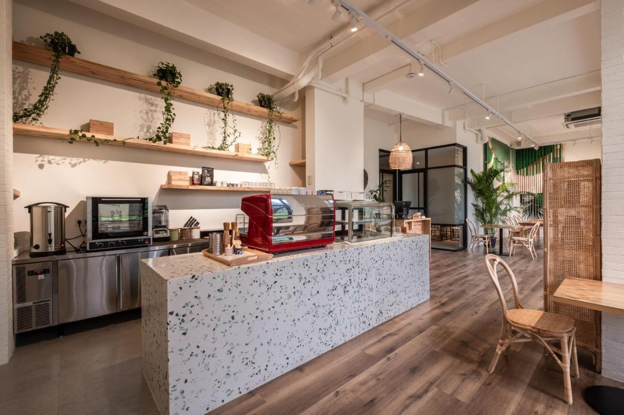 La Boheme, Rooms&Coffee Yakarta Exterior foto